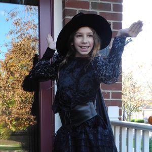 Meet your Posher, Yvonne